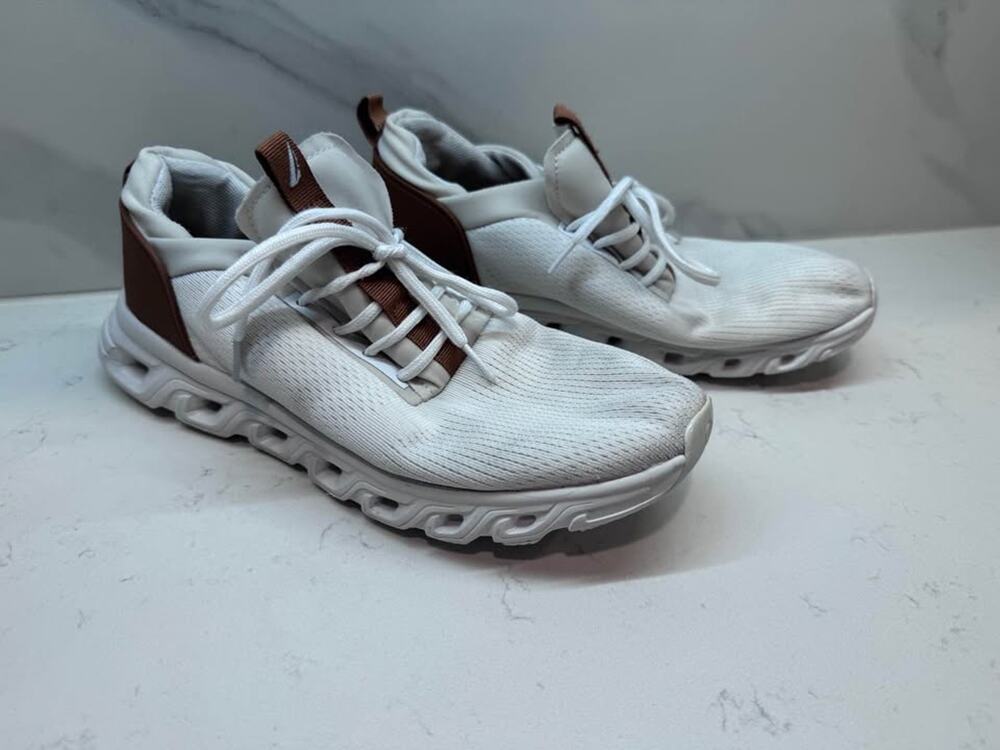 Nautica Women’s Size 8.5 White Mesh Sneaker